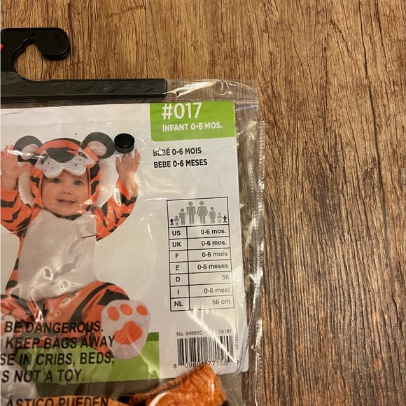 Suit Yourself Tiny Tiger Halloween 4 piece Costume Infant Size 0-6 Months - Picture 3 of 6